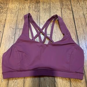 lululemon free to be serene sports bra | size 4 | dark pink